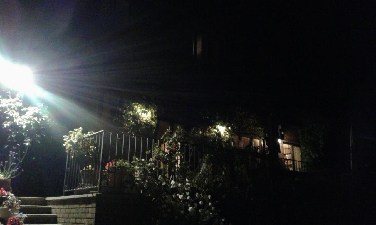 Woodpeckers Cottage B&B Pett Exterior foto