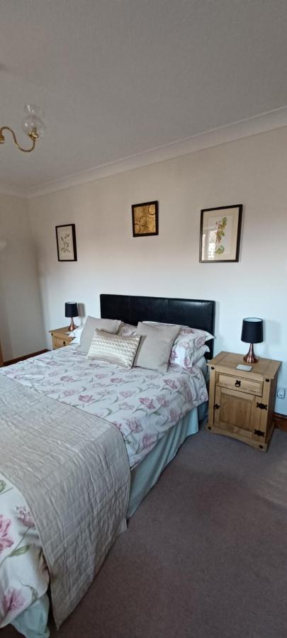 Woodpeckers Cottage B&B Pett Exterior foto