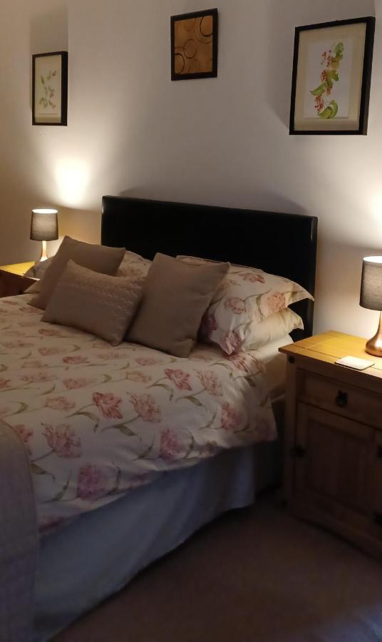Woodpeckers Cottage B&B Pett Exterior foto